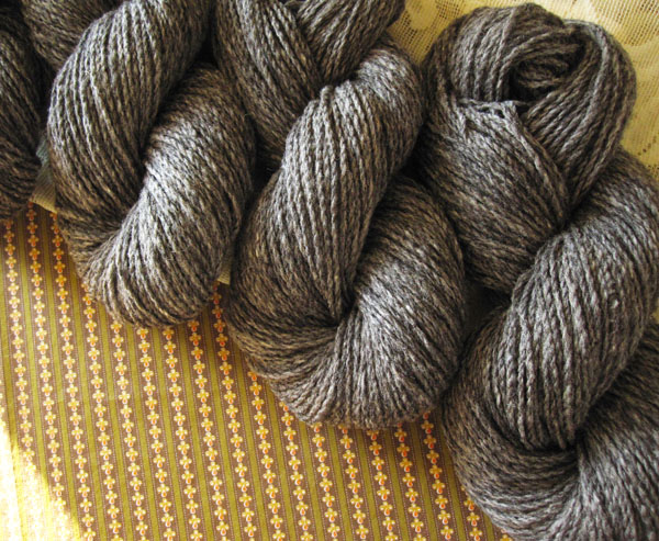 Dark Natural Gray Heather - Worsted Weight Dark Natural Gray Heather - Worsted Weight