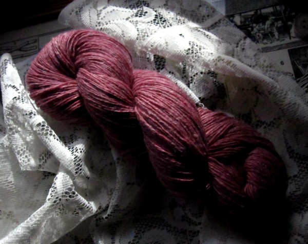 Light Sport Wt. in 4 oz. hank - Woods Rose Heather SALE! $2 off Light Sport Wt. in 4 oz. hank - Woods Rose Heather SALE! $2 off